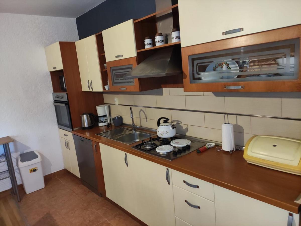 Apartment Cengo Kastela Exterior photo